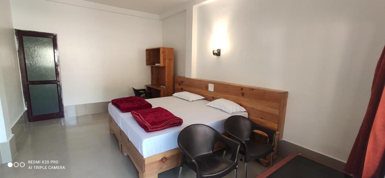 H7 Stay On The Ganges, Yoga & Spa Resort, Rishikesh Exterior photo