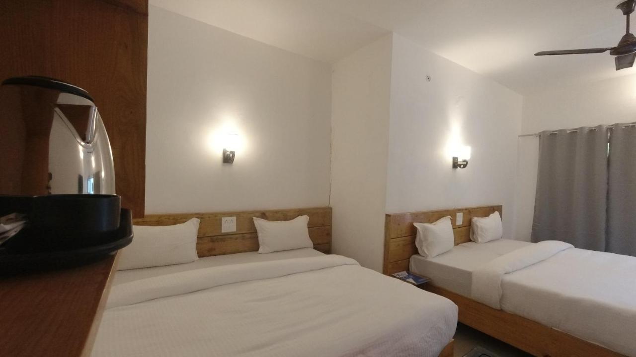 H7 Stay On The Ganges, Yoga & Spa Resort, Rishikesh Exterior photo